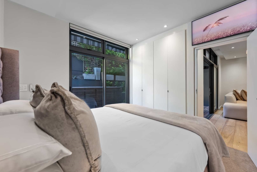 2 Bedroom Property for Sale in Green Point Western Cape